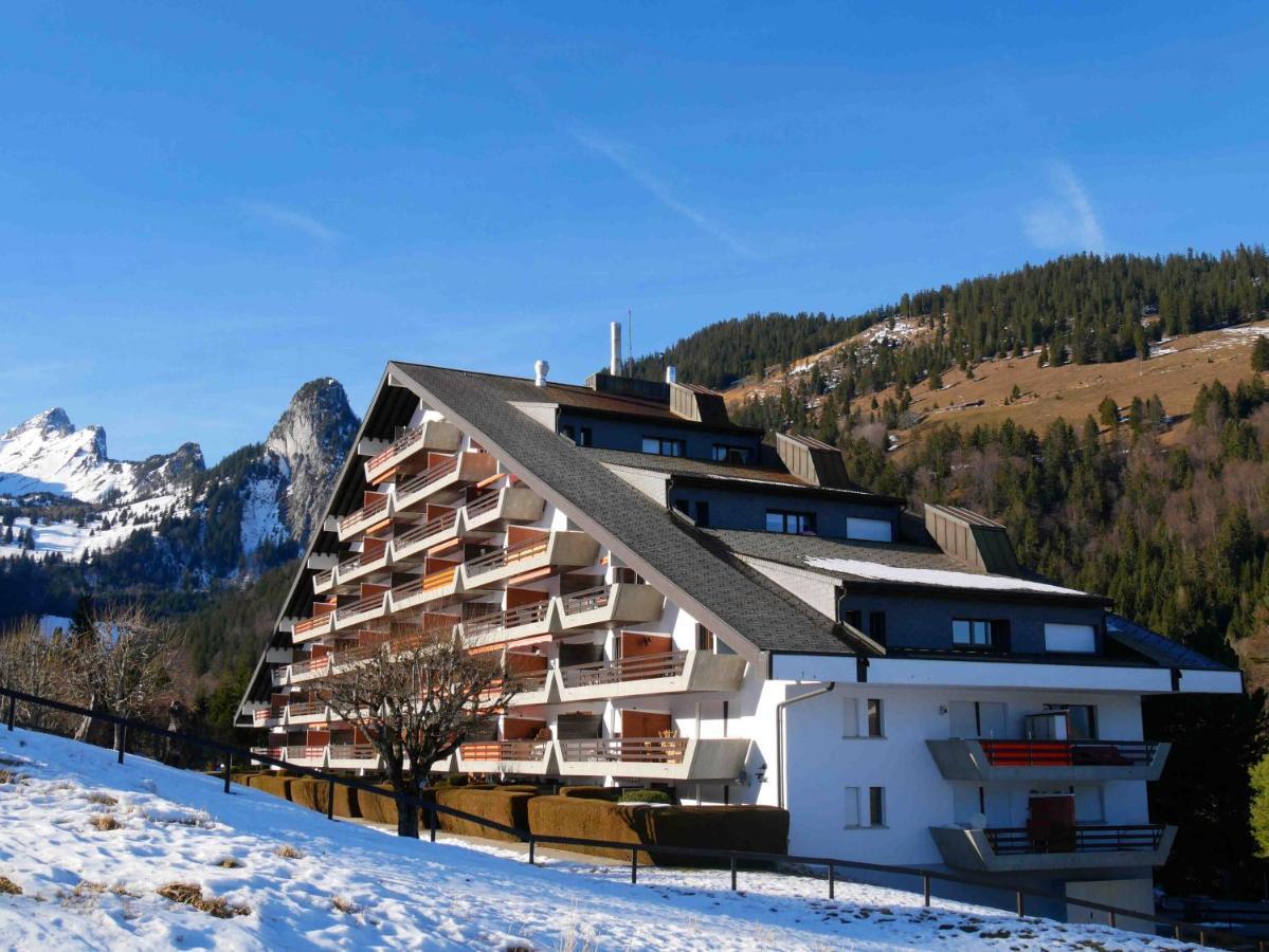 Romantic Chalet-Style Flat With Mountain View Torgon Kültér fotó