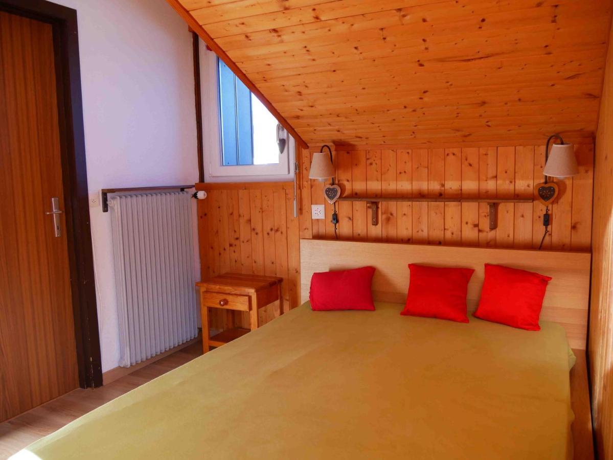 Romantic Chalet-Style Flat With Mountain View Torgon Kültér fotó