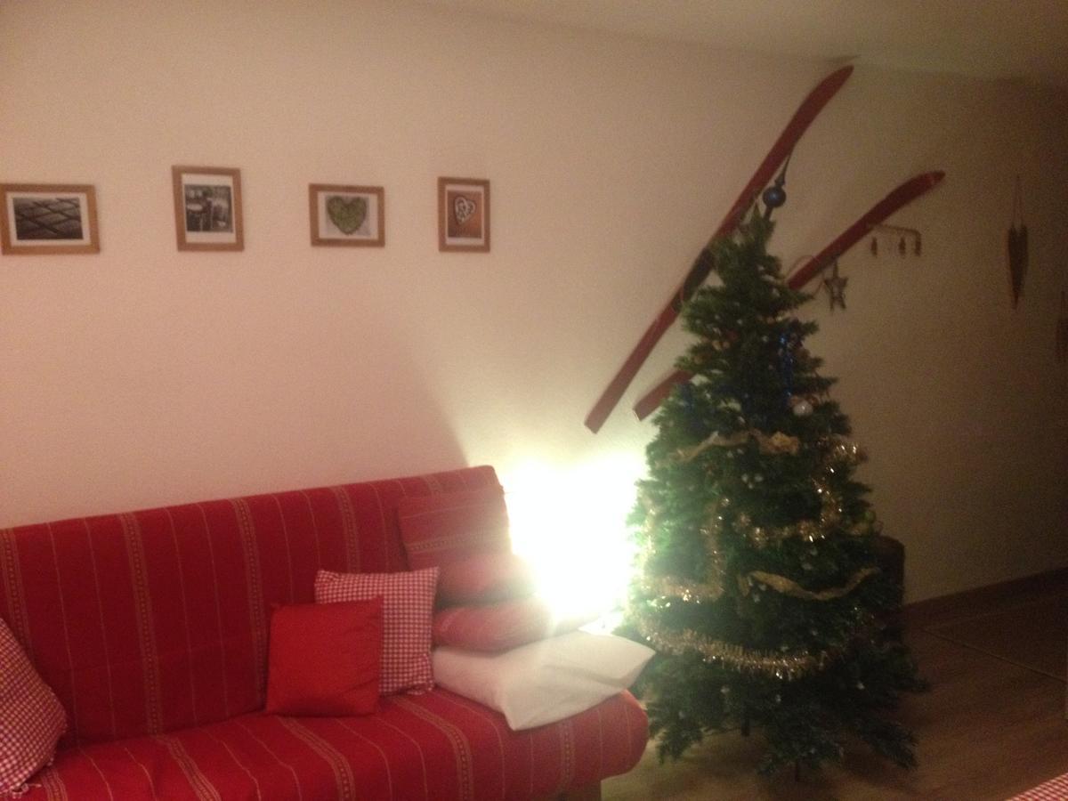Romantic Chalet-Style Flat With Mountain View Torgon Kültér fotó