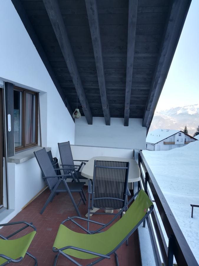 Romantic Chalet-Style Flat With Mountain View Torgon Kültér fotó