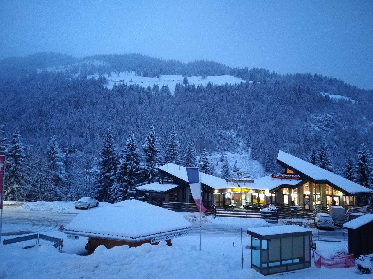 Romantic Chalet-Style Flat With Mountain View Torgon Kültér fotó