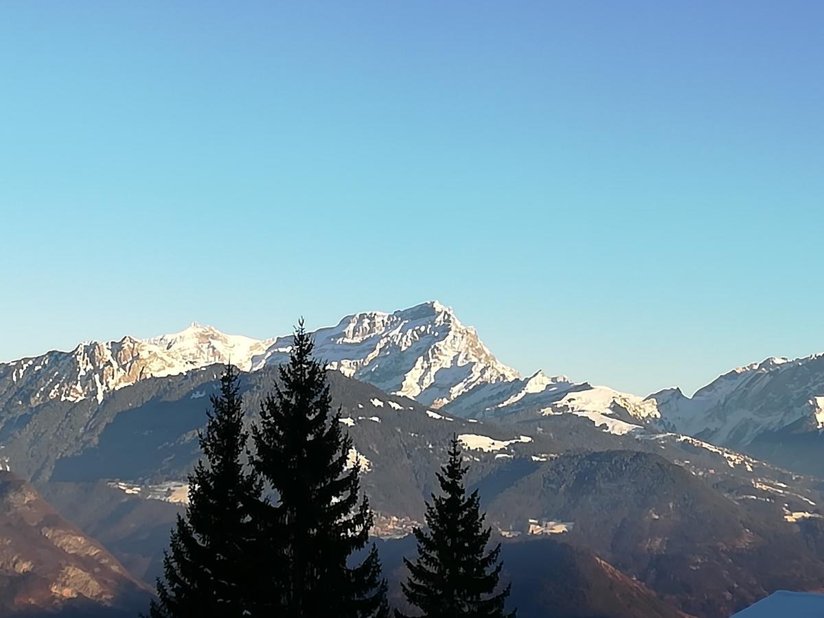 Romantic Chalet-Style Flat With Mountain View Torgon Kültér fotó
